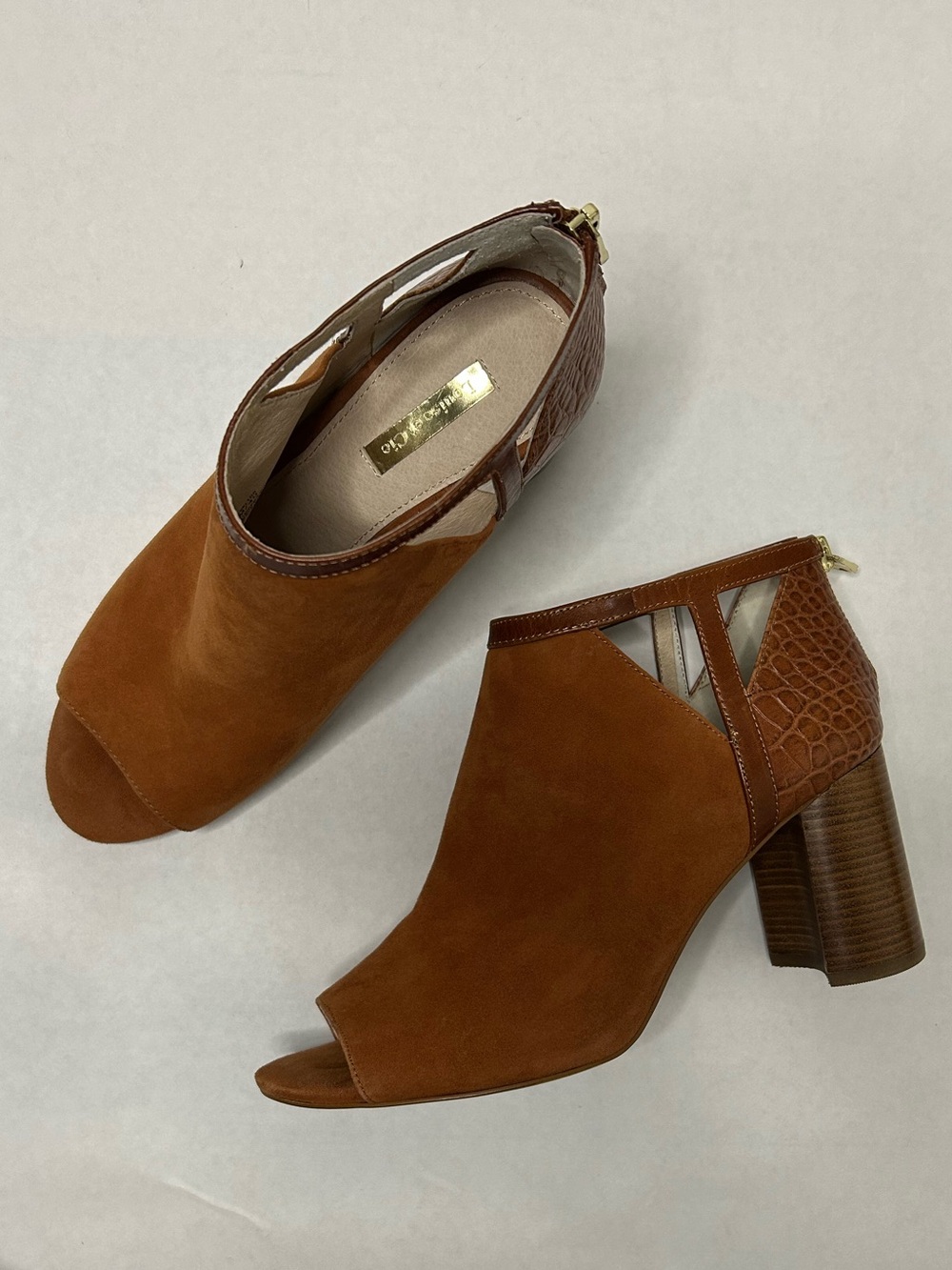 Louise et Cie Orange/Rust/Saddle Suede Peep-Toe Block Heel Ankle Booties